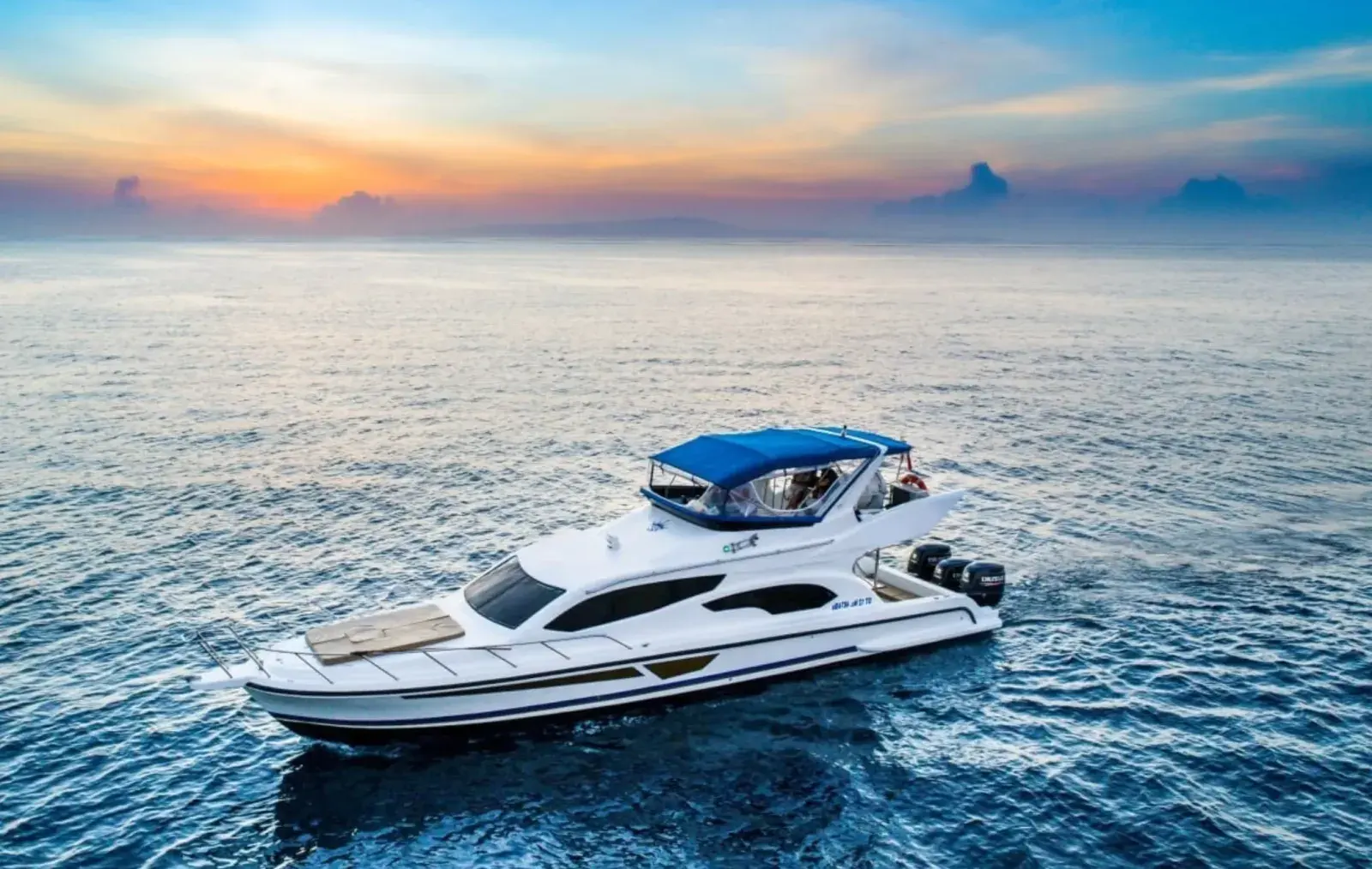Fast Cruiser Yacht [8h service]
